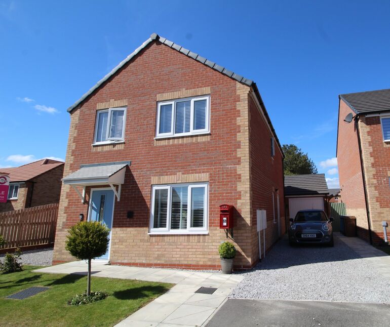 4 bedroom Detached House for sale