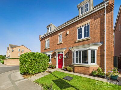 Waterdale Close, 5 bedroom Detached House for sale, &pound;375,000