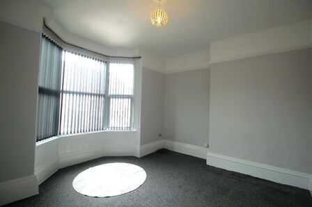 2 bedroom  Flat for sale