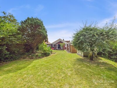 3 bedroom Detached Bungalow for sale