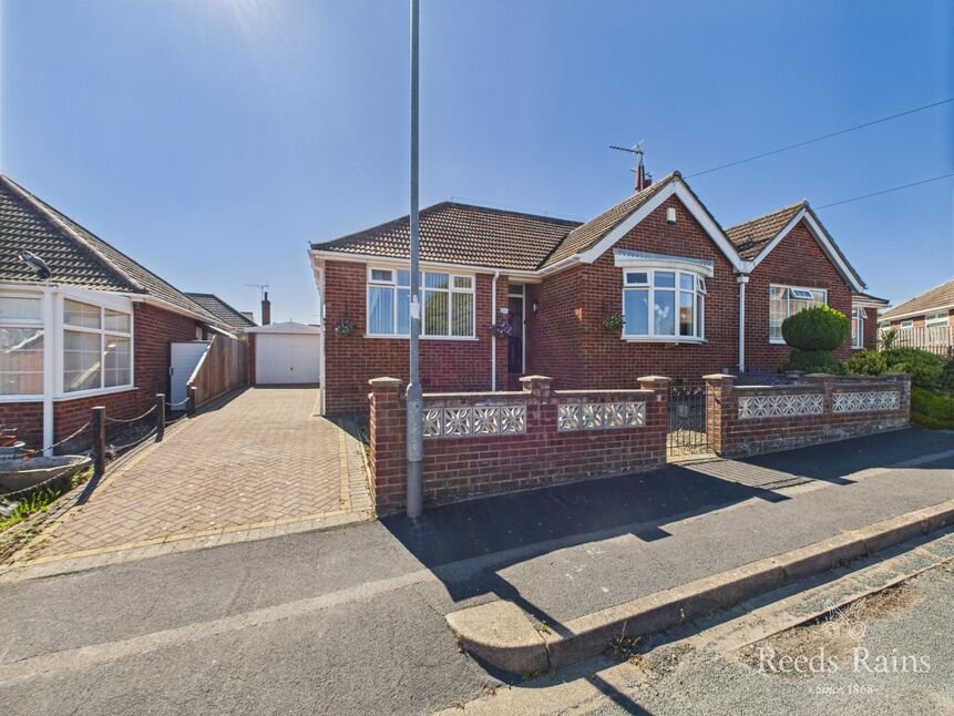 Main image of 2 bedroom Semi Detached Bungalow for sale, Milford Crescent, Bridlington, East Yorkshire, YO16
