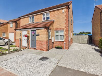 2 bedroom Semi Detached House for sale