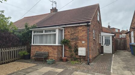 1 bedroom Semi Detached Bungalow for sale