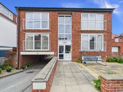 2 bedroom  Flat for sale