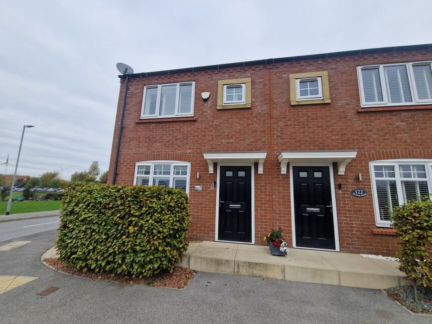 Main image of 3 bedroom Semi Detached House for sale, Easton Road, Bridlington, East Yorkshire, YO16