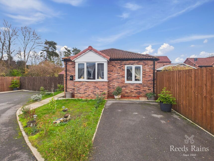 Main image of 2 bedroom Detached Bungalow for sale, Meadow Road, Driffield, East Yorkshire, YO25