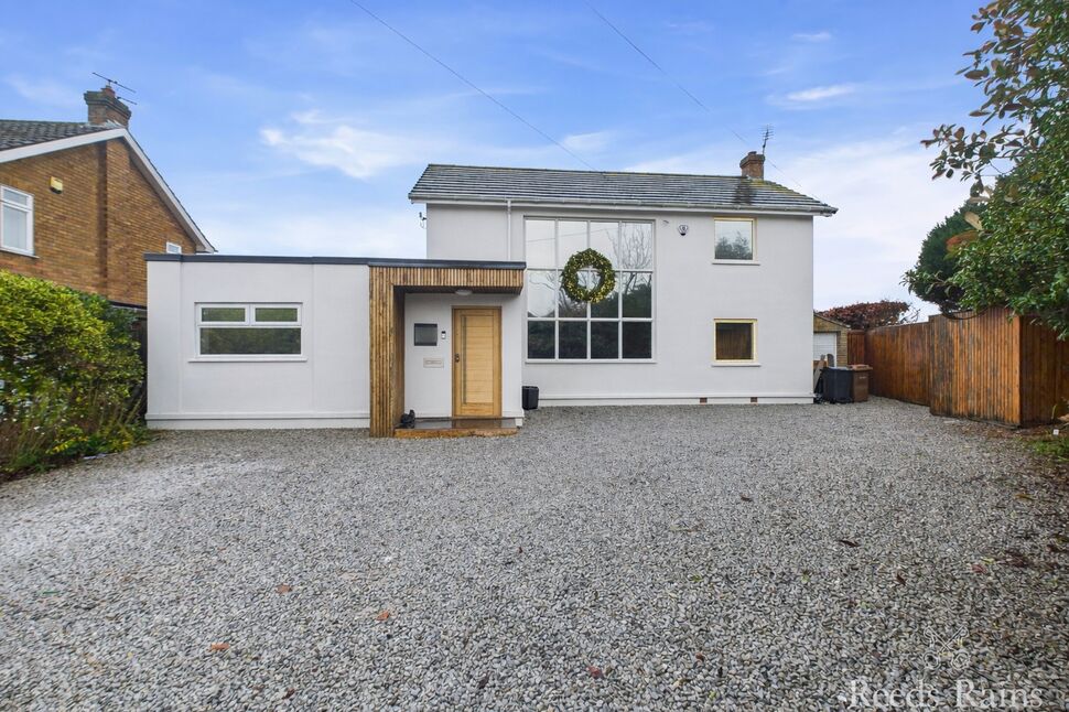 Main image of 3 bedroom Detached House for sale, Martongate, Bridlington, East Yorkshire, YO16