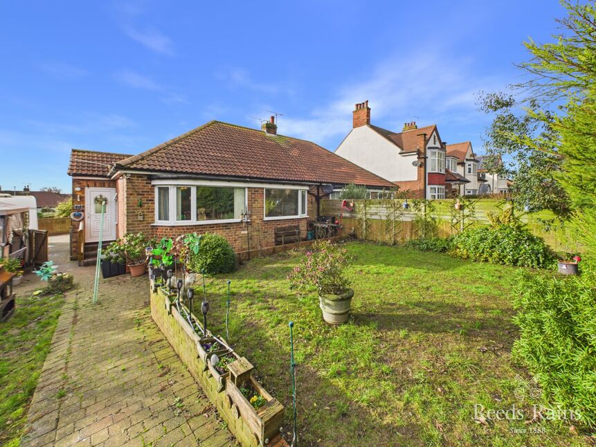 Main image of 2 bedroom Semi Detached Bungalow for sale, Sewerby Heads, Bridlington, East Riding Of Yorkshire, YO16