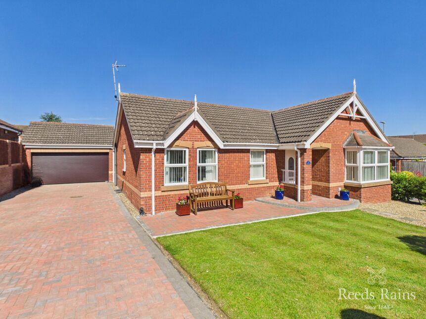 Main image of 3 bedroom Detached Bungalow for sale, Cedar Court, Bridlington, East Yorkshire, YO16