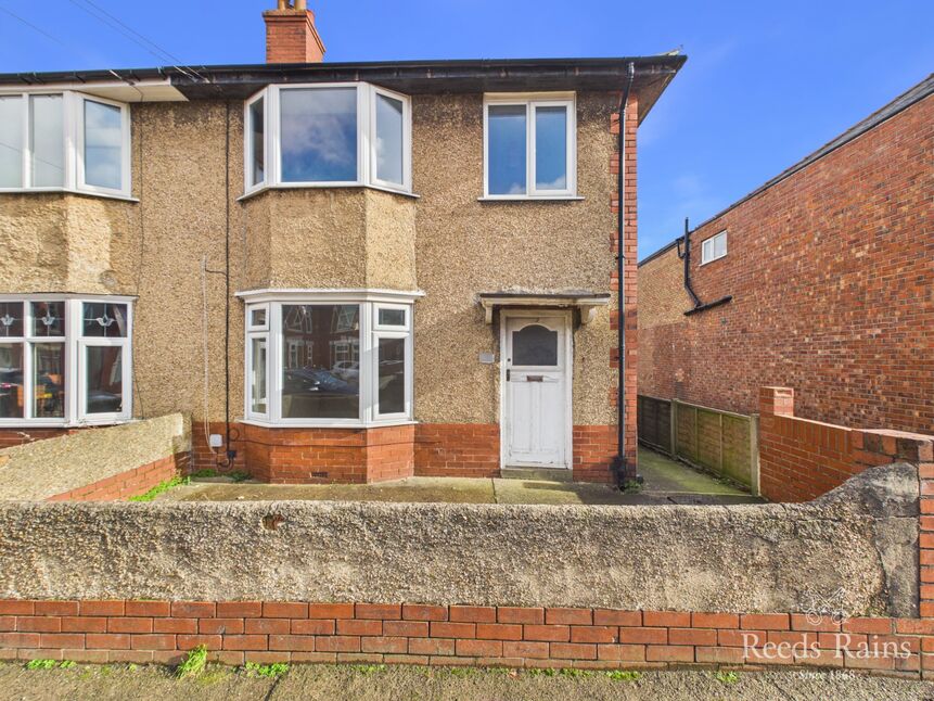 Main image of 3 bedroom Semi Detached House for sale, Hamilton Road, Bridlington, East Yorkshire, YO15