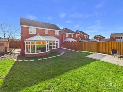 6 bedroom Detached House for sale