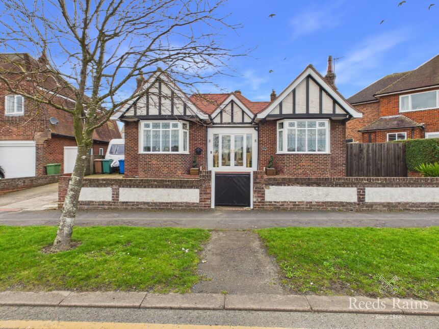 Main image of 2 bedroom Detached Bungalow for sale, Kingston Road, Bridlington, East Yorkshire, YO15
