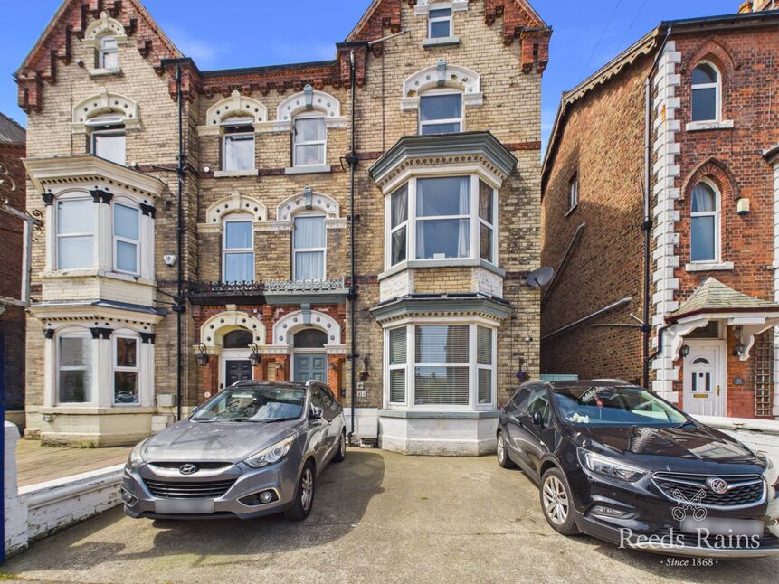 Main image of 9 bedroom Mid Terrace House for sale, Wellington Road, Bridlington, East Yorkshire, YO15