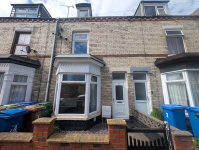 4 bedroom Mid Terrace House for sale