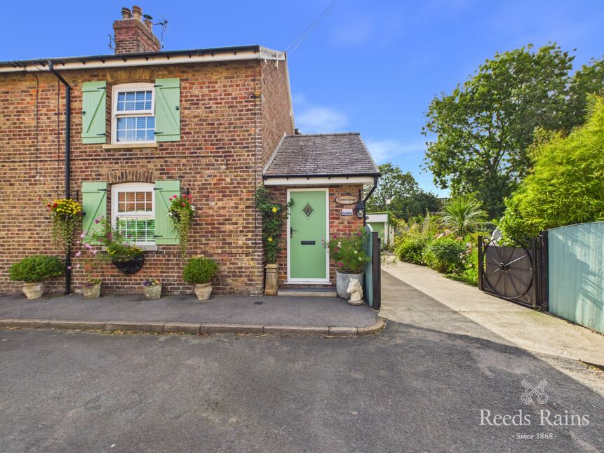 Main image of 2 bedroom Semi Detached House for sale, Middle Street, Rudston, East Yorkshire, YO25