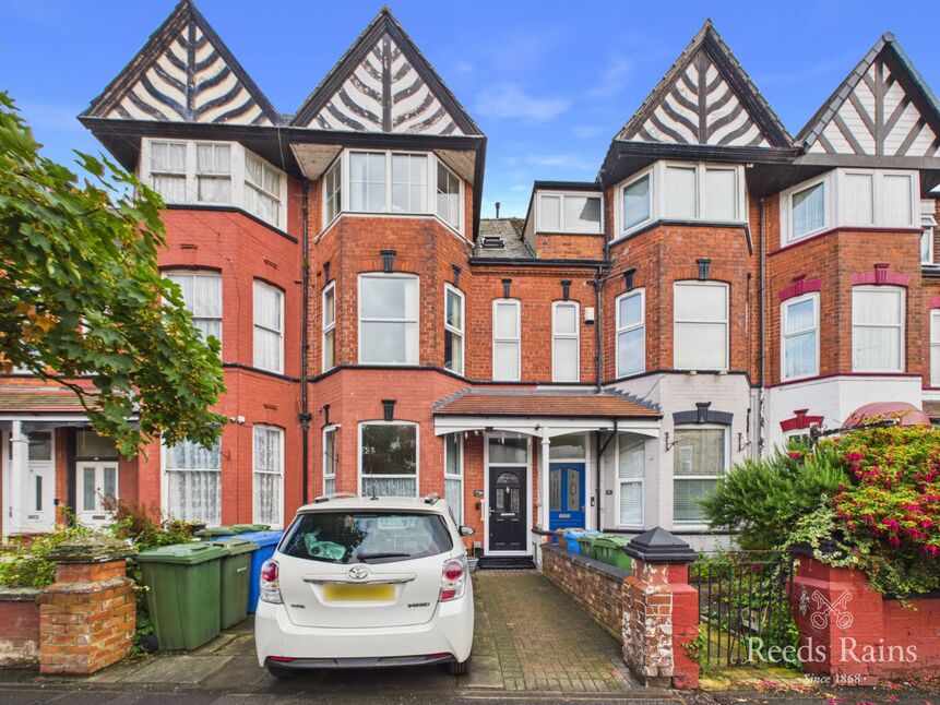 Main image of 7 bedroom Mid Terrace House for sale, Trinity Road, Bridlington, East Riding Of Yorkshire, YO15