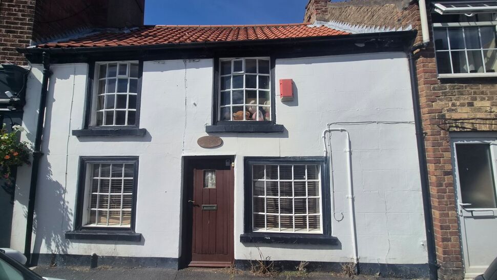Main image of 3 bedroom Mid Terrace House for sale, High Street, Flamborough, East Yorkshire, YO15
