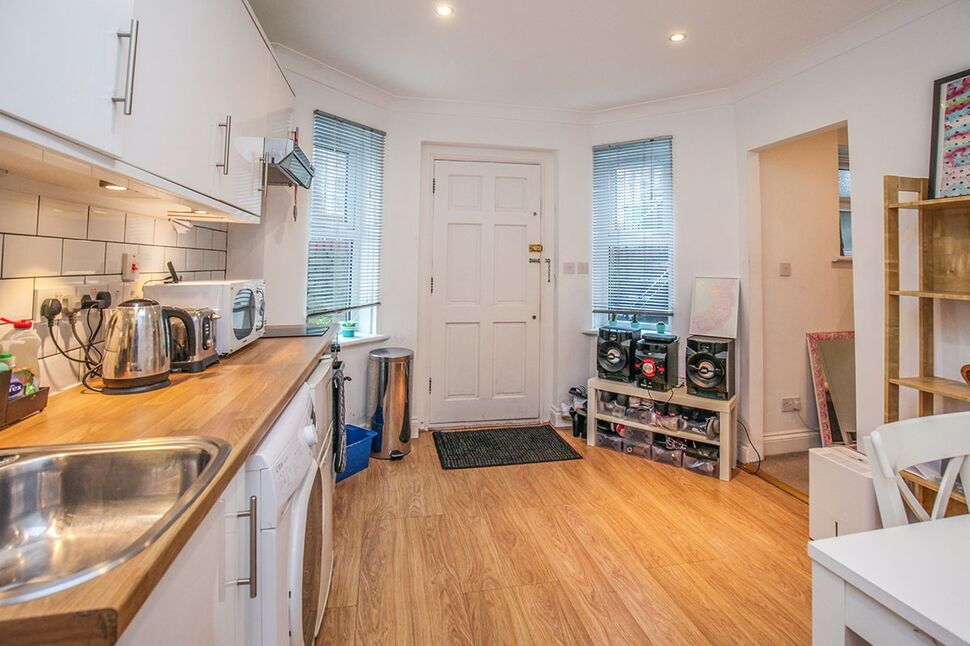 Open Plan Living Room / Kitchen