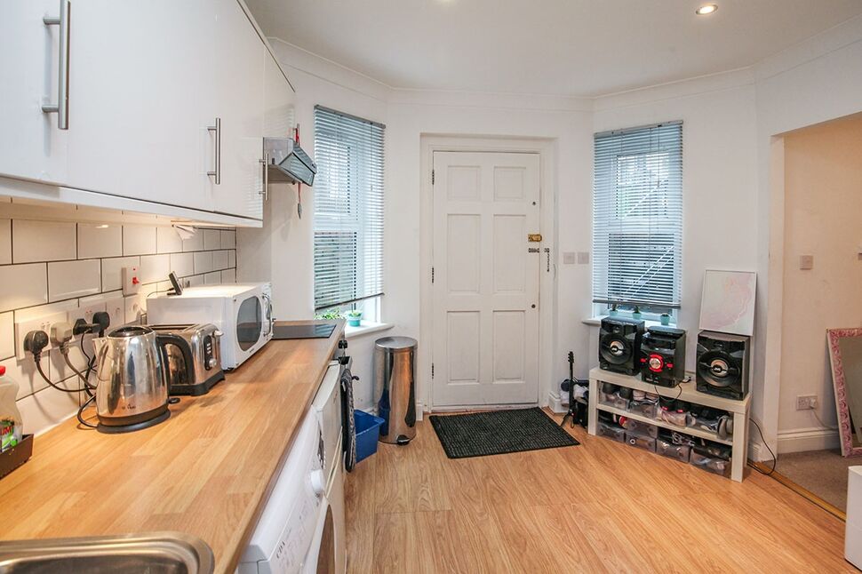 Open Plan Living Room / Kitchen