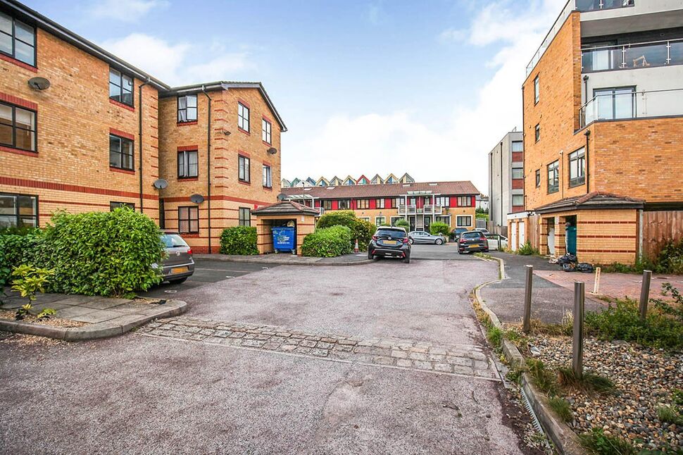 Main image of 1 bedroom Flat to rent, Reynard Close, London, SE4
