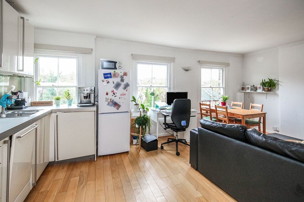 Open Plan Living Room / Kitchen
