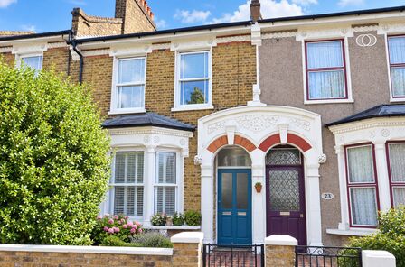 Sprules Road, 1 bedroom Flat to rent, &pound;1,750 pcm