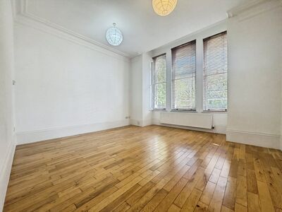 Wickham Road, 1 bedroom  Flat to rent, £1,500 pcm