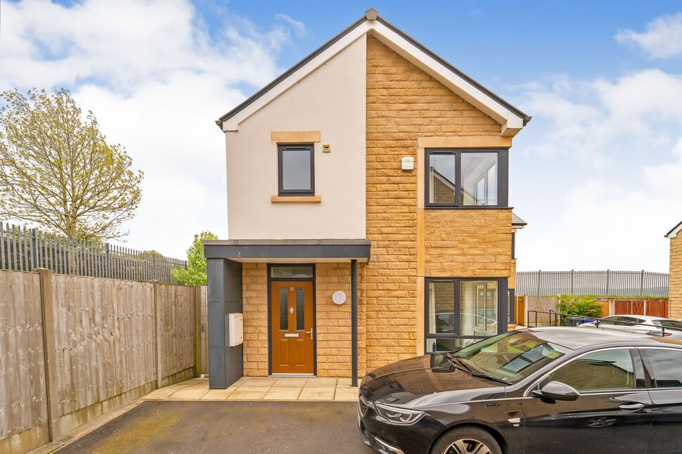 Main image of 3 bedroom Semi Detached House to rent, Mclindon Court, Burnley, Lancashire, BB10