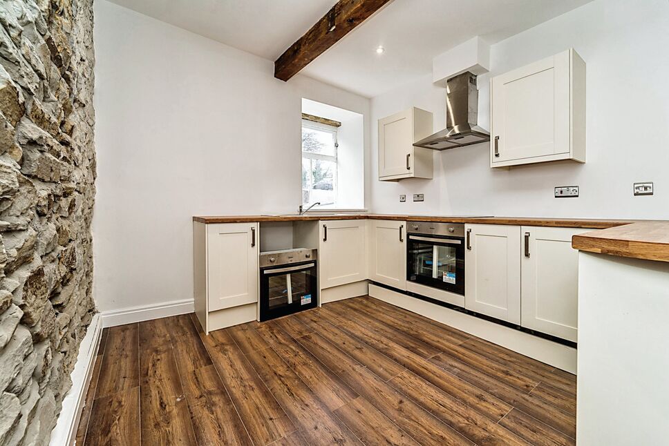 Main image of 2 bedroom  House to rent, Healeywood Road, Burnley, Lancashire, BB11