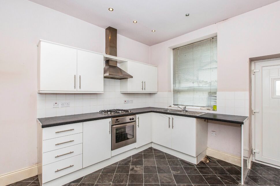 2 bedroom Mid Terrace House for sale, Peel Street, Padiham, BB12 £81,000