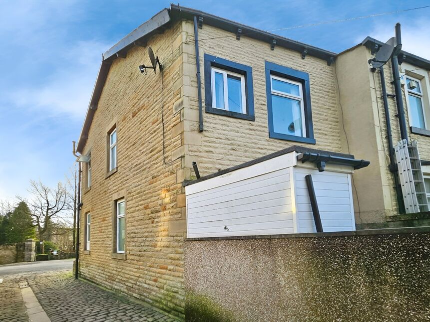 3 bedroom End Terrace House for sale, Nairne Street, Burnley, BB11 £