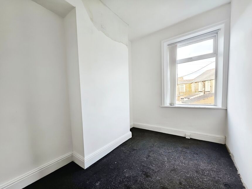 3 bedroom End Terrace House for sale, Nairne Street, Burnley, BB11 £