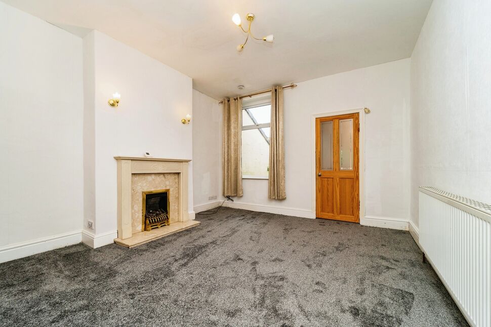 2 bedroom Mid Terrace House for sale, Lowerhouse Lane, Burnley, BB12