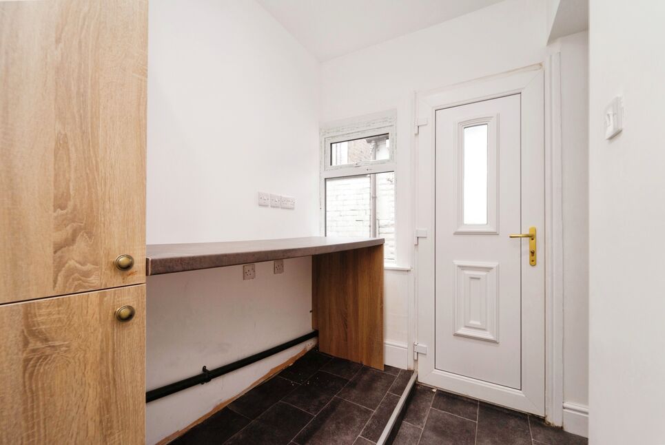 3 bedroom Mid Terrace House for sale, Accrington Road, Burnley, BB11