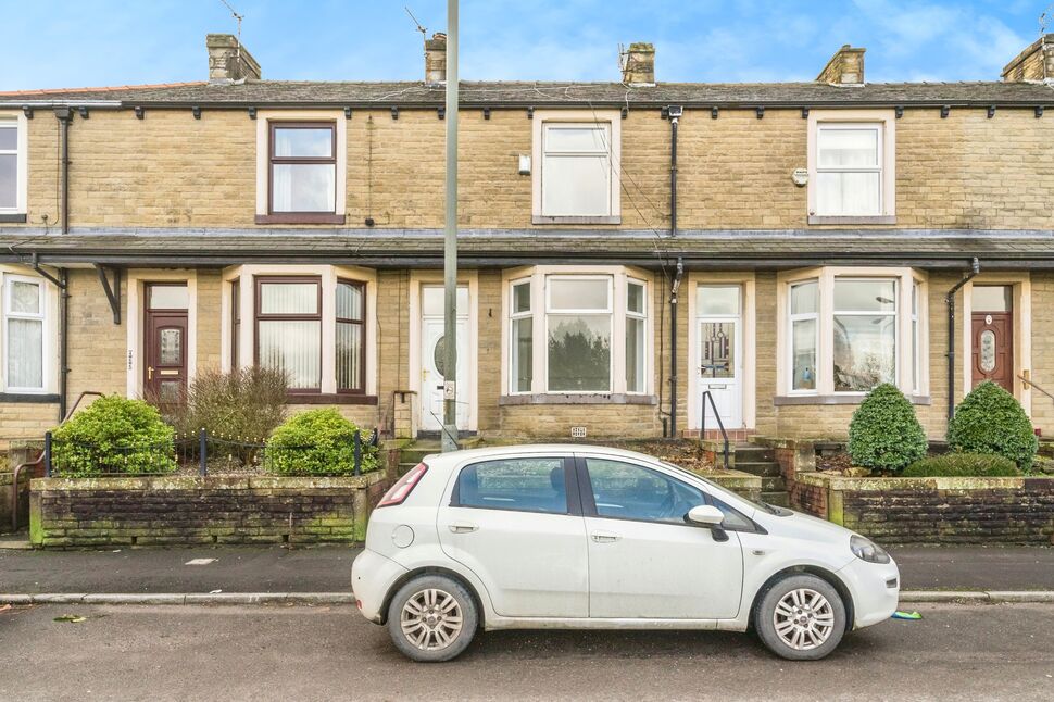 3 bedroom Mid Terrace House for sale, Accrington Road, Burnley, BB11 £125,000
