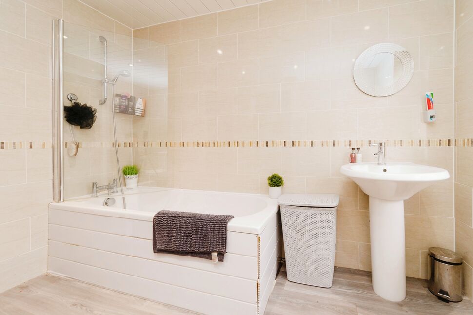 2 bedroom End Terrace House for sale, Burns Street, Padiham, BB12 £95,000