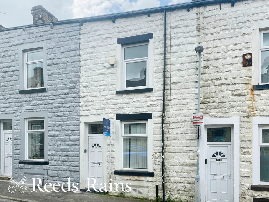 3 bedroom Mid Terrace House to rent, Herbert Street, Burnley, BB11 £