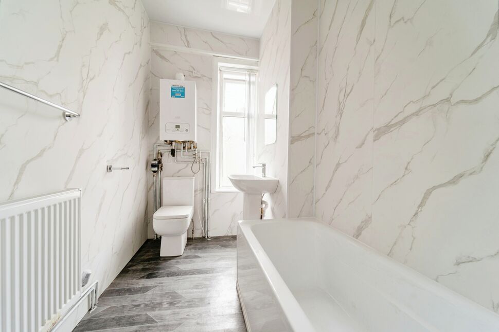 2 bedroom Mid Terrace House for sale, Pine Street, Nelson, BB9 £77,000