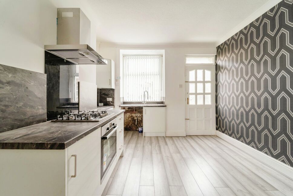 2 bedroom Mid Terrace House for sale, Pine Street, Nelson, BB9 £77,000