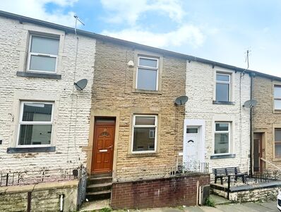 2 bedroom Mid Terrace House for sale