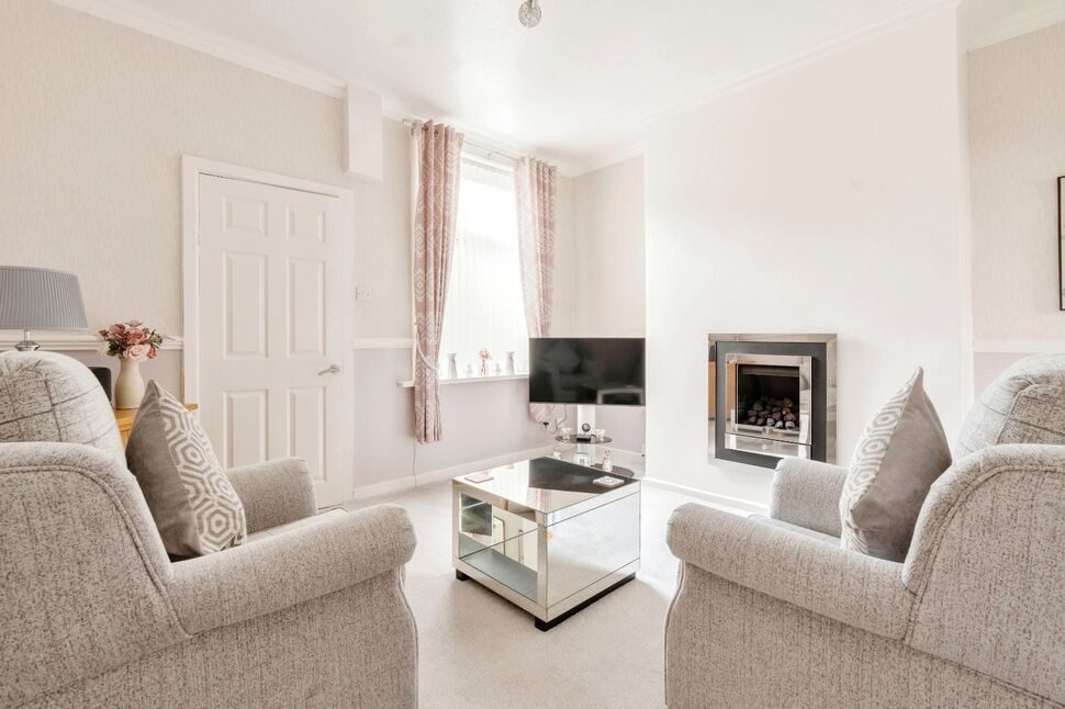 Main image of 2 bedroom Mid Terrace House to rent, Lyndhurst Road, Burnley, Lancashire, BB10