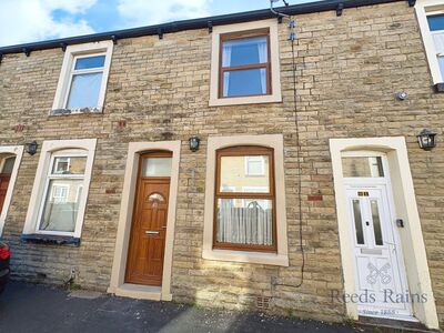 Leyland Road, 2 bedroom Mid Terrace House to rent, £625 pcm