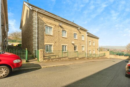 Imperial Court, 2 bedroom  Flat for sale, £70,000