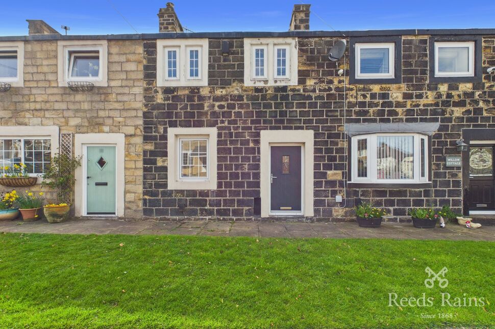 Main image of 2 bedroom Mid Terrace House for sale, Heyhead Street, Brierfield, Lancashire, BB9