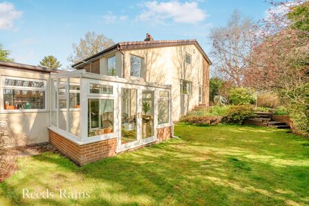 Pennine Grove, 4 bedroom Detached House for sale, £475,000