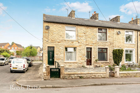 2 bedroom End Terrace House for sale
