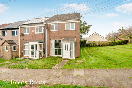 2 bedroom End Terrace House for sale