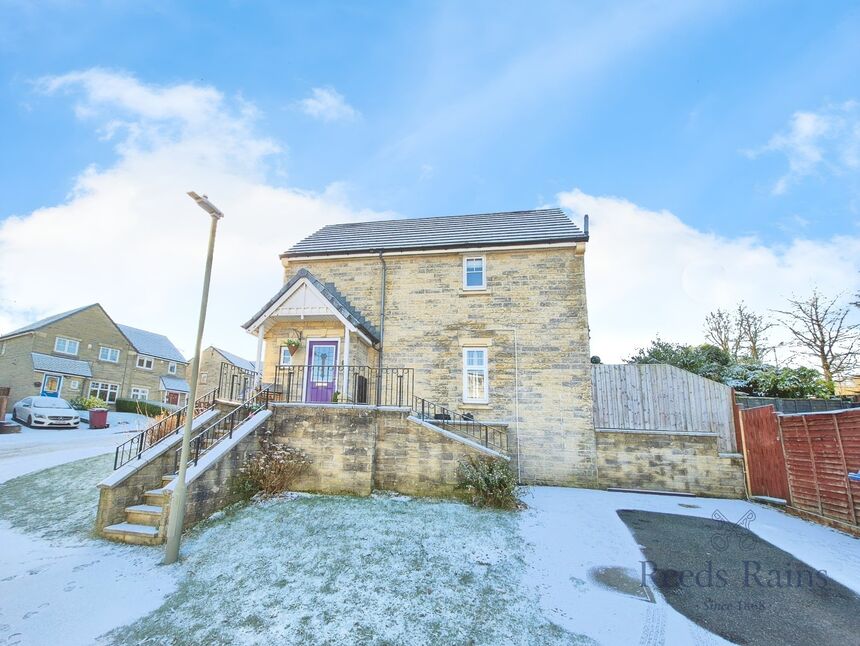 Main image of 3 bedroom Semi Detached House for sale, Oporto Close, Burnley, Lancashire, BB11