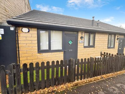 Cotton Street, 2 bedroom  Bungalow to rent, £595 pcm