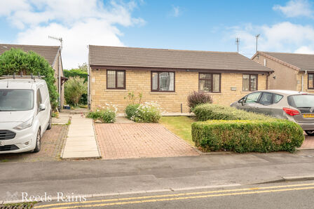 2 bedroom Semi Detached Bungalow for sale
